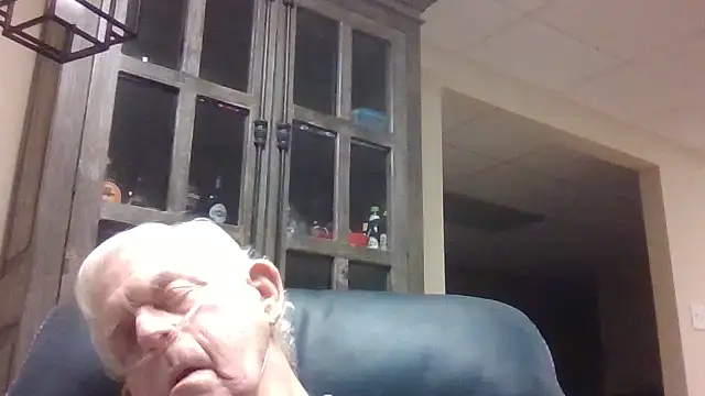 Snapshot of bootlegmanz chatting on 10, 2, 2026 bootlegmanz online show from 10, 2, 2026