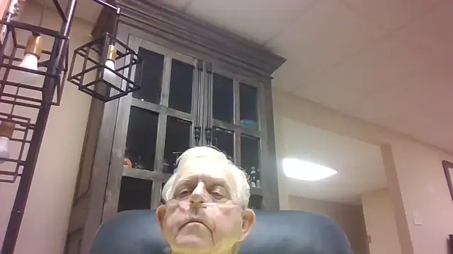 Snapshot of bootlegmanz chatting on 11, 2, 2026 bootlegmanz online show from 11, 2, 2026