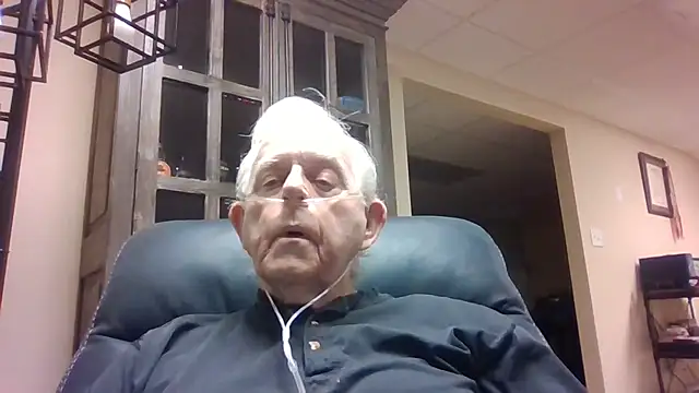 Snapshot of bootlegmanz chatting on 15, 2, 2026 bootlegmanz online show from 15, 2, 2026