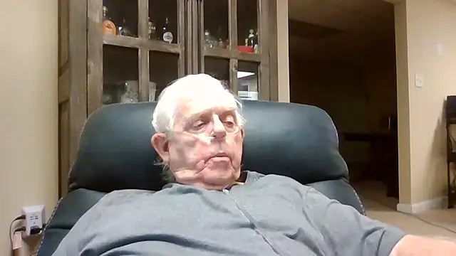 Snapshot of bootlegmanz chatting on 16, 4, 2026 bootlegmanz online show from 16, 4, 2026