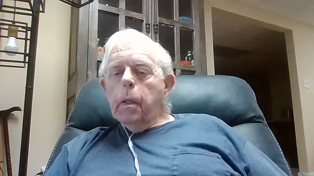 Snapshot of bootlegmanz chatting on 26, 4, 2026 bootlegmanz online show from 26, 4, 2026