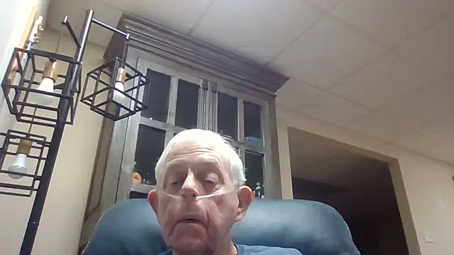Snapshot of bootlegmanz chatting on 6, 5, 2026 bootlegmanz online show from 6, 5, 2026