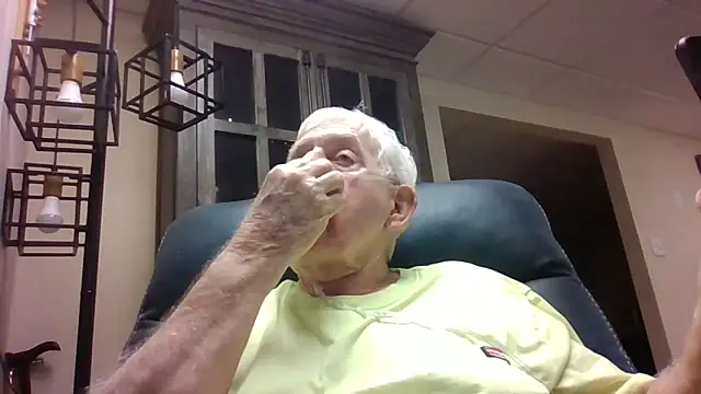 Snapshot of bootlegmanz chatting on 16, 5, 2026 bootlegmanz online show from 16, 5, 2026
