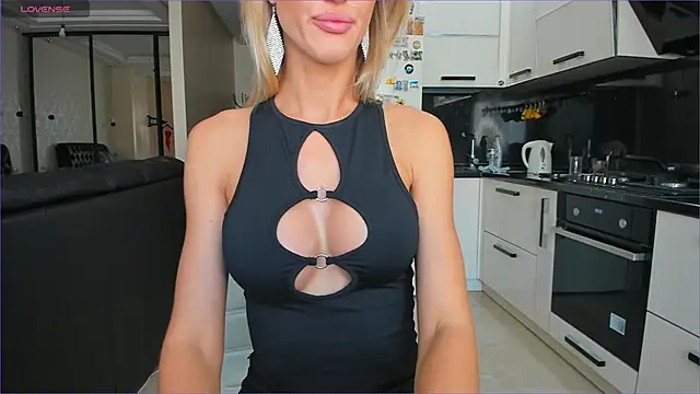 Snapshot of ANNA_D_ANGEL chatting on 13, 2, 2025 ANNA D ANGEL online show from 13, 2, 2025