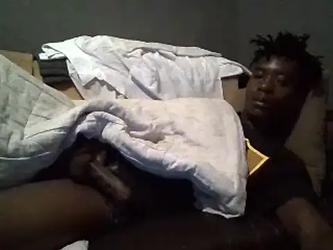 Snapshot of SmallGoodNutts chatting on 4, 2, 2025 SmallGoodNutts online show from 4, 2, 2025