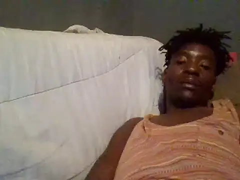 Snapshot of SmallGoodNutts chatting on 8, 2, 2025 SmallGoodNutts online show from 8, 2, 2025