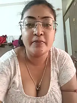 LAVERNIYA  online show from 4, 11, 2025