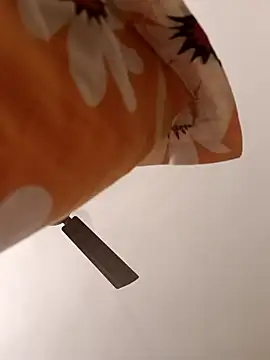 LAVERNIYA  online show from 30, 11, 2025