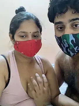 Snapshot of IND_COUPLE1 chatting on 10, 12, 2024 IND COUPLE1 online show from 10, 12, 2024