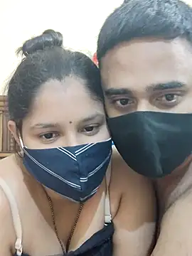 Snapshot of IND_COUPLE1 chatting on 23, 2, 2025 IND COUPLE1 online show from 23, 2, 2025