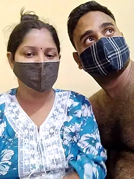 Snapshot of IND_COUPLE1 chatting on 13, 10, 2025 IND COUPLE1 online show from 13, 10, 2025