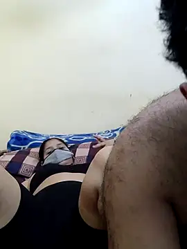 Snapshot of IND_COUPLE1 chatting on 27, 3, 2026 IND COUPLE1 online show from 27, 3, 2026