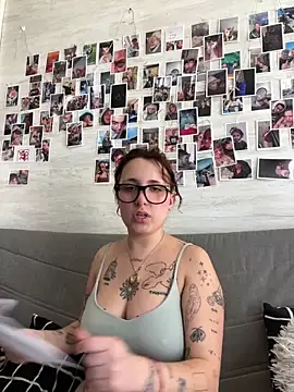 Hawitxui online show from 16, 4, 2026