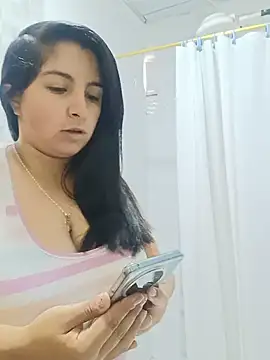 Snapshot of _Angelinaandrade_ chatting on 10, 7, 2026 Angelinaandrade online show from 10, 7, 2026