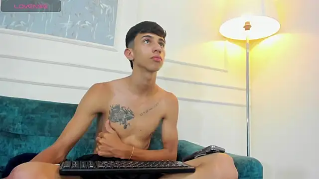 Lucian Davi online show from 21, 2, 2025