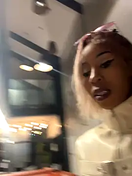 Snapshot of Dime-__ chatting on 15, 11, 2025 Dime- online show from 15, 11, 2025