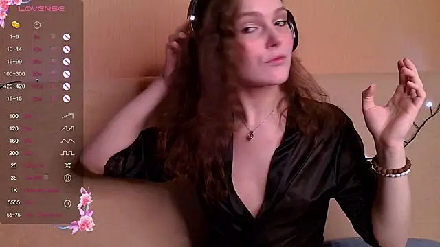 Snapshot of Jenna_Sativa chatting on 13, 2, 2025 Jenna Sativa online show from 13, 2, 2025
