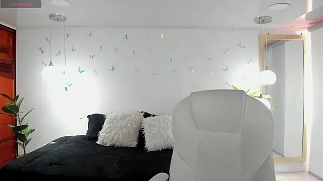  Antonnela  online show from 11, 3, 2026