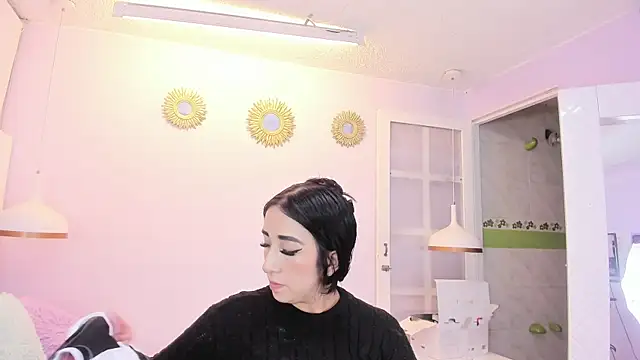 Snapshot of kaory_azumi chatting on 17, 10, 2025 kaory azumi online show from 17, 10, 2025