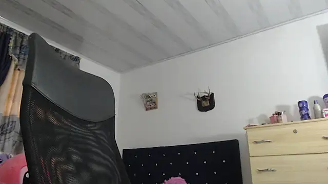 Snapshot of sweet_cutetras22 chatting on 1, 2, 2025 sweet cutetras22 online show from 1, 2, 2025