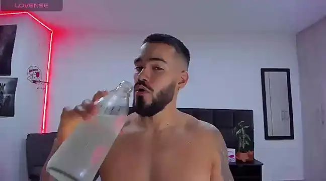 Alexander Martines online show from 8, 2, 2025