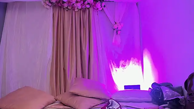 Snapshot of salomee_star_ chatting on 6, 11, 2025 salomee star online show from 6, 11, 2025