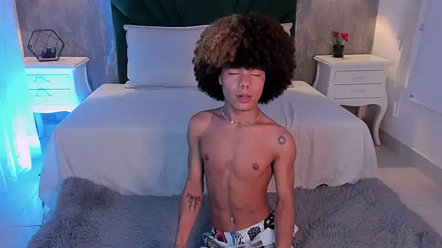 Alexiis Etereo online show from 2, 4, 2026