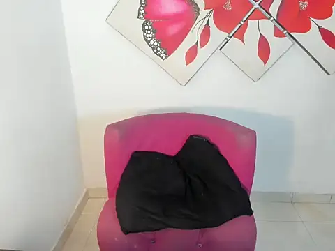 naomiwildburn online show from 25, 10, 2025