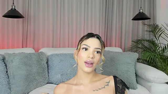 Snapshot of Ameliadickens chatting on 23, 7, 2026 Ameliadickens online show from 23, 7, 2026