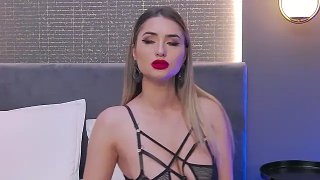 LoraDevine online show from 17, 1, 2025