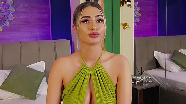 LoraDevine online show from 28, 11, 2025