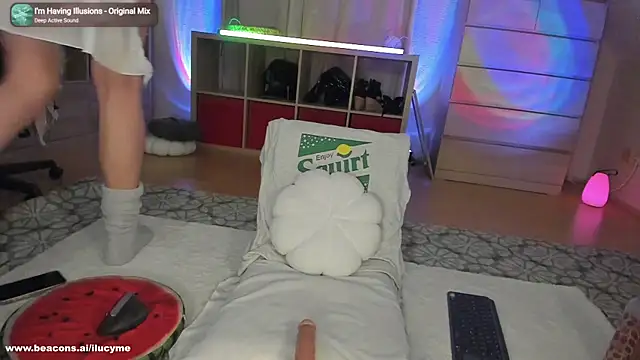 Snapshot of ilucyme chatting on 2, 11, 2025 ilucyme online show from 2, 11, 2025