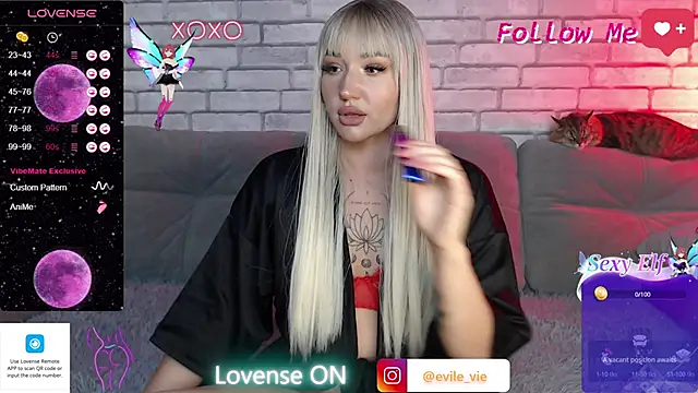 Eva Evile online show from 2, 3, 2025