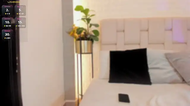 Snapshot of Natasha_Smith09 chatting on 28, 2, 2025 Natasha Smith09 online show from 28, 2, 2025