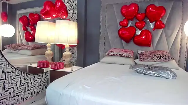 Hotsamantamature online show from 13, 2, 2025