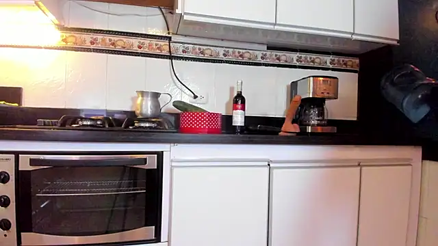 Hotsamantamature online show from 28, 2, 2025