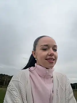 Vanesskaa online show from 10, 10, 2025