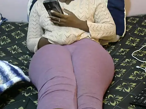 Snapshot of winnie254 chatting on 10, 11, 2025 winnie254 online show from 10, 11, 2025