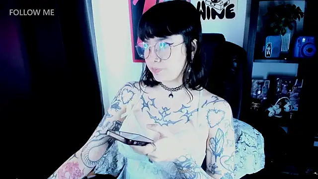 Demongirl6666 online show from 11, 3, 2026