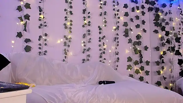 Snapshot of Natasha_Nasty2 chatting on 24, 12, 2024 Natasha Nasty2 online show from 24, 12, 2024