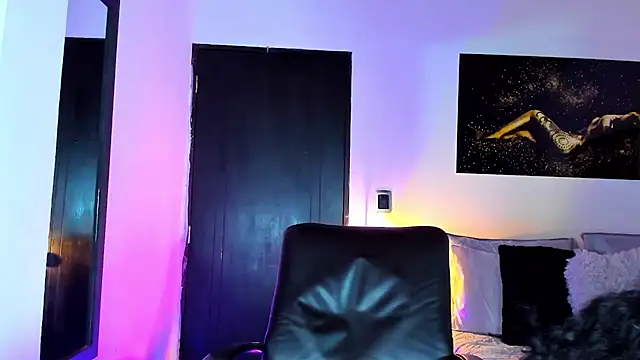 KimberlyBanks2 online show from 14, 1, 2025