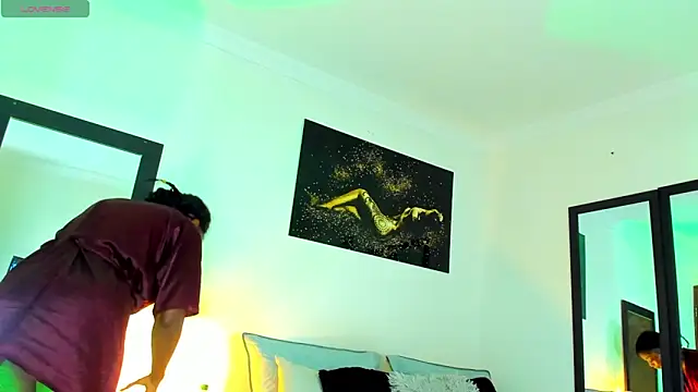 KimberlyBanks2 online show from 14, 4, 2026