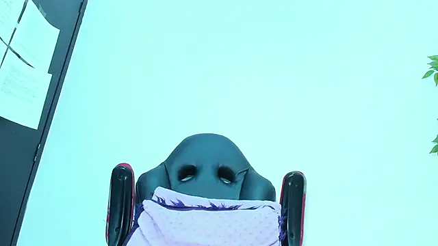 Snapshot of Briyit_Doll chatting on 15, 2, 2025 Briyit Doll online show from 15, 2, 2025