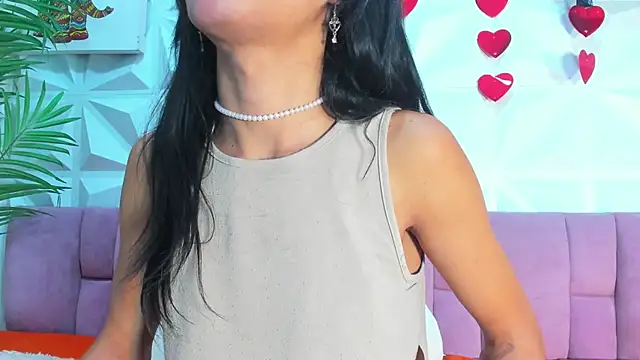 Snapshot of Briyit_Doll chatting on 28, 3, 2026 Briyit Doll online show from 28, 3, 2026