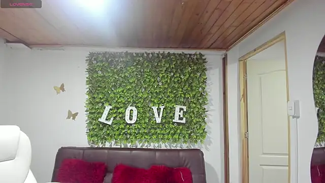 Enma  clark online show from 12, 2, 2025