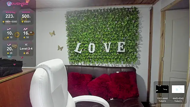 Enma  clark online show from 13, 3, 2025