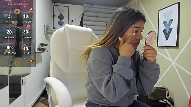 Enma  clark online show from 30, 9, 2025