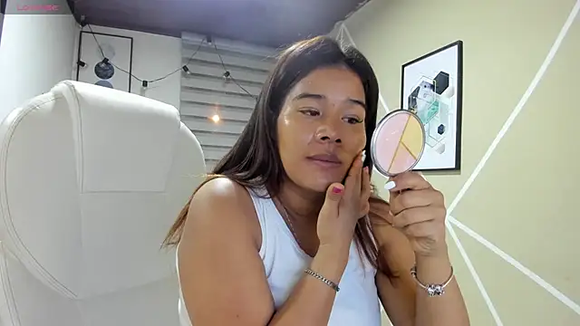 Snapshot of Enma__clark chatting on 1, 3, 2026 Enma clark online show from 1, 3, 2026