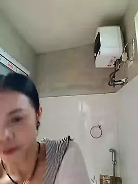 Tinease online show from 17, 9, 2025