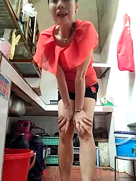 Tinease online show from 17, 10, 2025